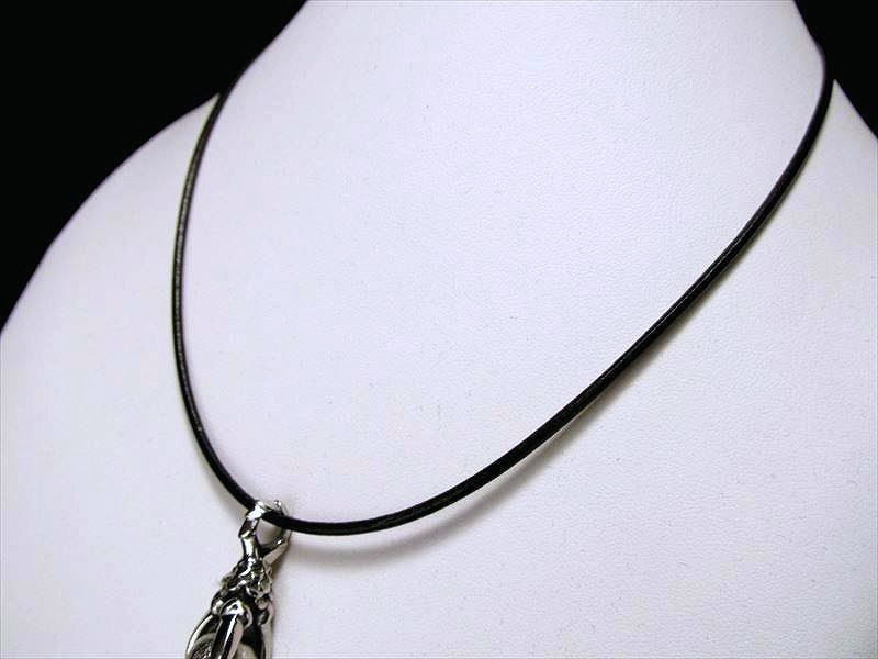 クールな革紐ネックレス ブラック 長さ50cm 幅約1.9mm、金具部分 太さ約3mm ペンダントトップの相方 取り外し簡単 男性にも女性にも 革紐