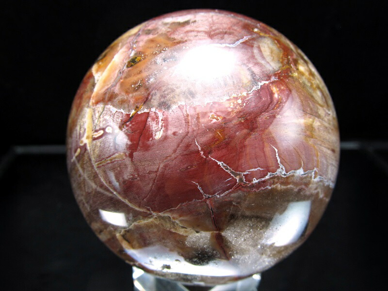 お部屋に抽象絵画 珪化木 丸玉(台座付) 直径77mm 重さ620g 木の化石 ペトリファイドウッド 博愛・真心・希望 一点もの マダガスカル産 hos