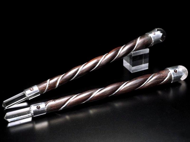 水晶 マジックウッドワンド 長さ約21cm-25cm 1個売り 存在感抜群 魔法の杖モチーフ 天然水晶丸玉&スパイラルウッド ヒーリングワンド タイプA
