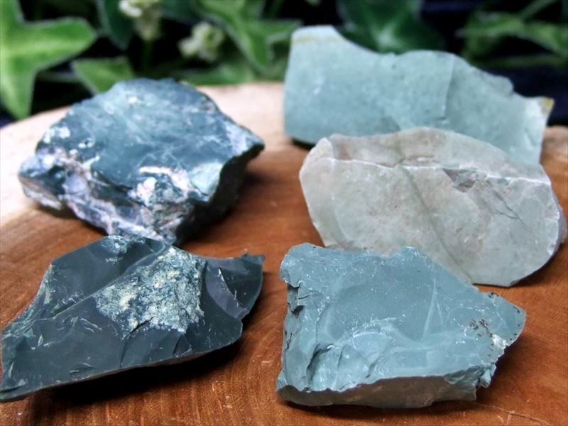 希少 国産原石 出雲石 碧玉 原石 9個セット 約30g 大地のパワーを感じる石 ジャスパー 碧玉 島根県産