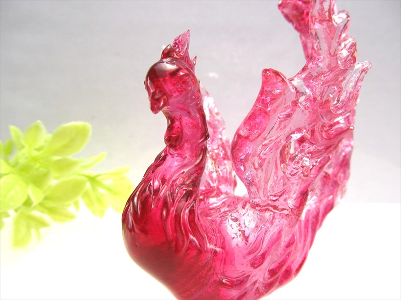 瑠璃製 美麗マゼンタカラー 鳳凰 置物 横幅約78mm 重さ137g 大吉開運 平安・調和をもたらす伝説の鳥 瑠璃ガラス製 ガラス フェニックス 不死鳥 1点物
