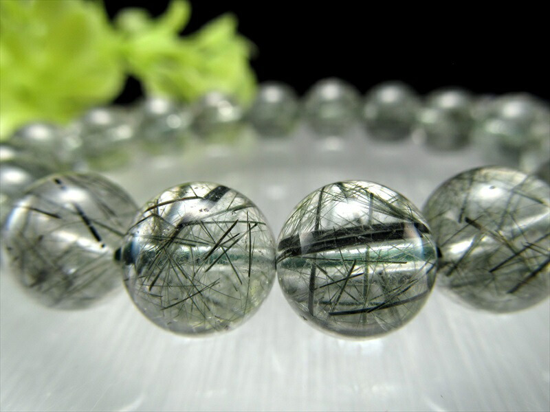 幻想的なグリーン グリーンルチルクォーツ ブレスレット 11.5mm-12mm×18珠 濃色グリーンカラー たっぷり緑針 透明感あり 精神を研ぎ澄ます石 ブラジル産 hos