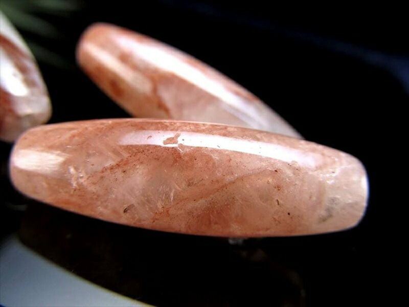 2Aグレード マニカランクォーツ 天珠型 ビーズ 石サイズ：長さ約30mm 1個売り 地球最後の秘境ヒマラヤより直送 希少なマニカラン産水晶原石削り出し