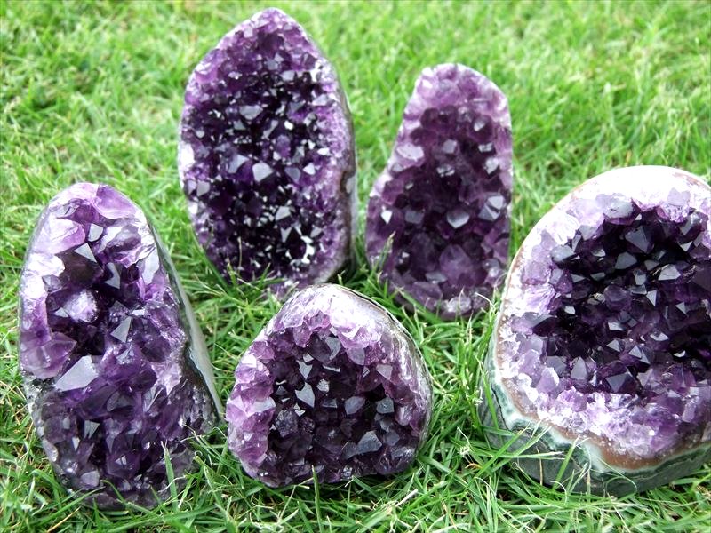 4A アメジスト 紫水晶 クラスター スタンドタイプ 重さ360g-400g 1個売り 愛の守護石 浄化やインテリアに 紫水晶 天然石 ウルグアイ産 パワーストーン 天然石
