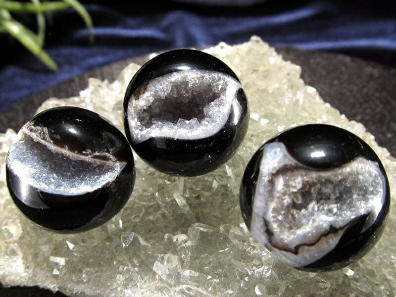 開運 笑口アゲート 瑪瑙 丸玉置物 1個売り 直径約18mm-22mm 瑪瑙&水晶 インテリアにも 運気&財運上昇のお守り ブラジル産 パワーストーン 天然石