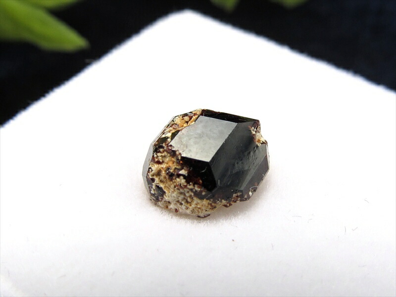 希少 国産原石 スペサルティン ガーネット原石 0.8g-1.0g ケース付 1個売り 長野県小県郡和田村和田峠産