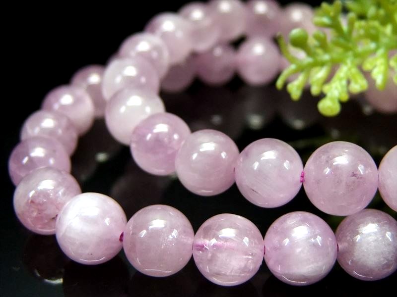 透明感有り 3A ミルキーキャッツアイクンツァイト ブレスレット 9.5mm-10mm×20珠前後 ふんわり上品なライラックピンク 優しく煌めくキャッツアイ効果