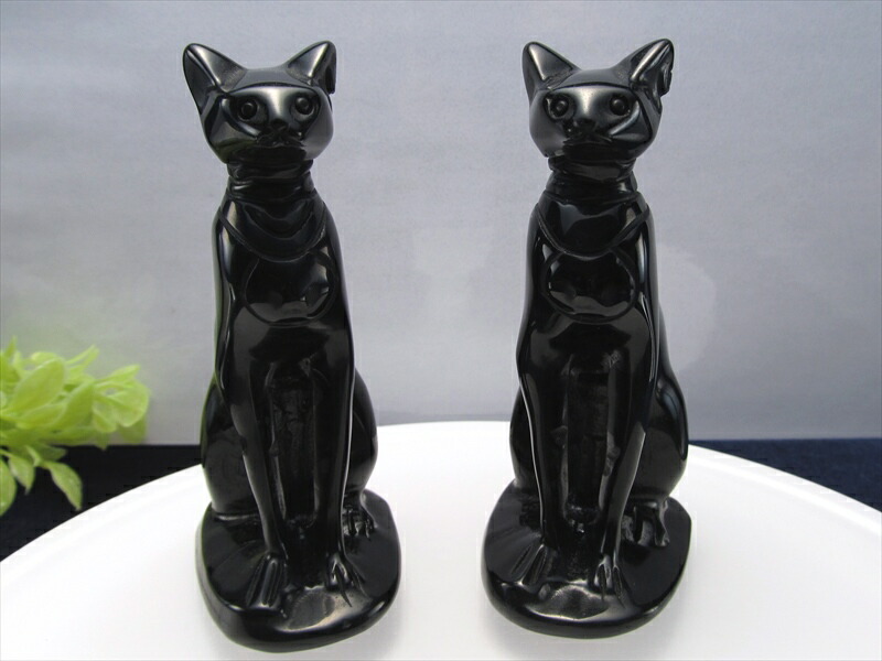 猫神様 オブシディアン バステト風 彫刻 置物 約150g-180g前後 高さ約10cm インテリアに 風水グッズ 置物 パワーストーン 天然石