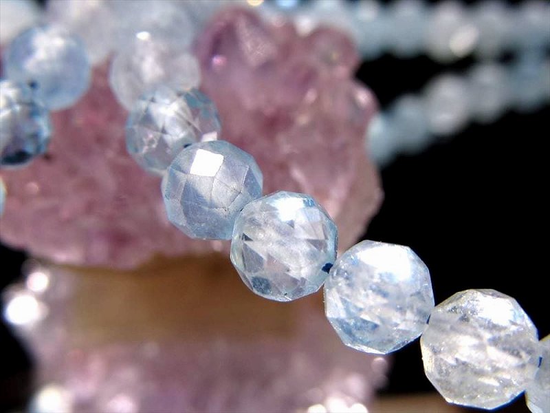 アクアマリン ボールカットワイヤーブレスレット 幅約4mm 3月誕生石 天使の石 キラキラ繊細カット アジャスター金具付き ブラジル産