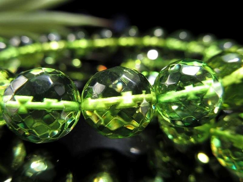 4A グリーンアンバー カットタイプ ブレスレット 6mm-6.5mm×29珠前後 発色美しい リトアニアアンバー 極上透明・カット 天然琥珀 バルト海産 パワーストーン