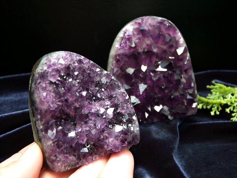 3A アメジスト 紫水晶 クラスター スタンドタイプ 重さ280g-320g 1個売り 愛の守護石 浄化やインテリアに 紫水晶 天然石 ウルグアイ産 パワーストーン 天然石