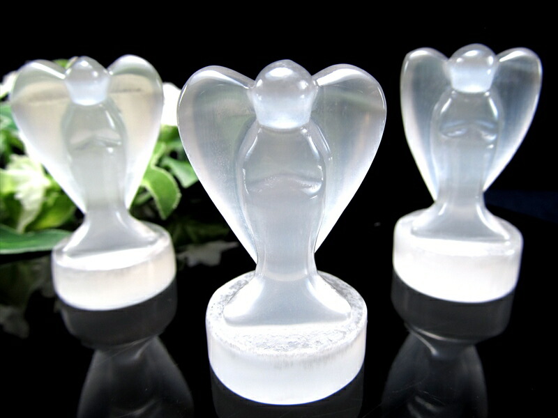 セレナイト エンジェル 彫刻置物 高さ約4.2cm Sサイズ 幸福を運ぶ天使モチーフ 聖母マリアのガラス 守護や優しさの象徴 メキシコ産