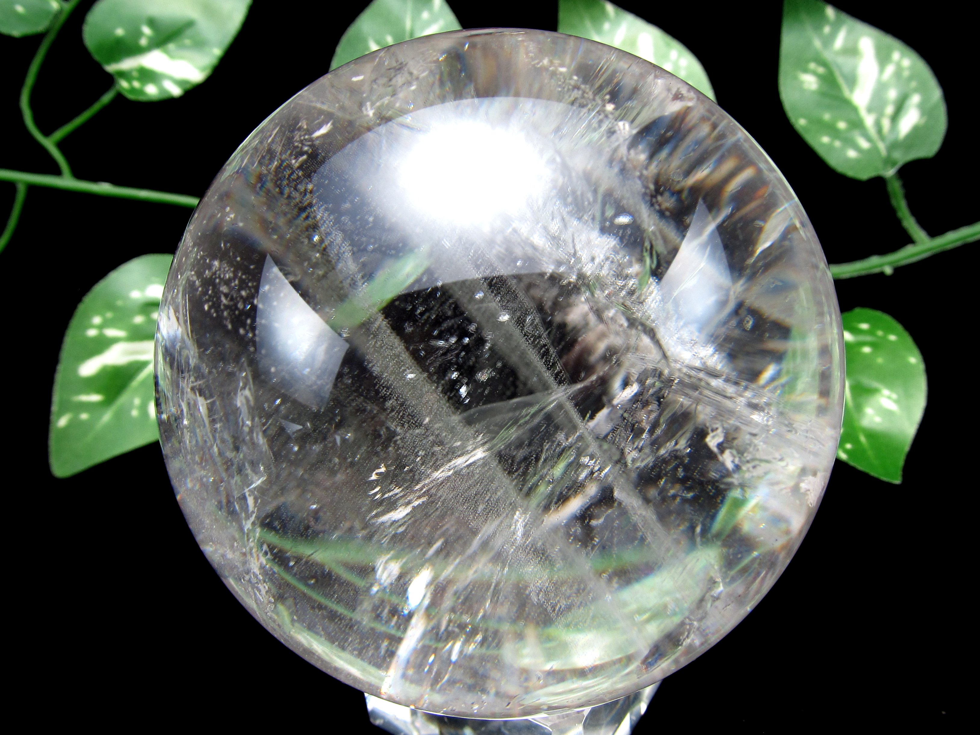 ●S級【天然水晶 虹入り 丸玉 台座付き】φ73mm 重さ545g レインボー水晶 レインボー丸玉 レインボー 激安大放出 極上天然石 一点もの【ブラジル産】sai