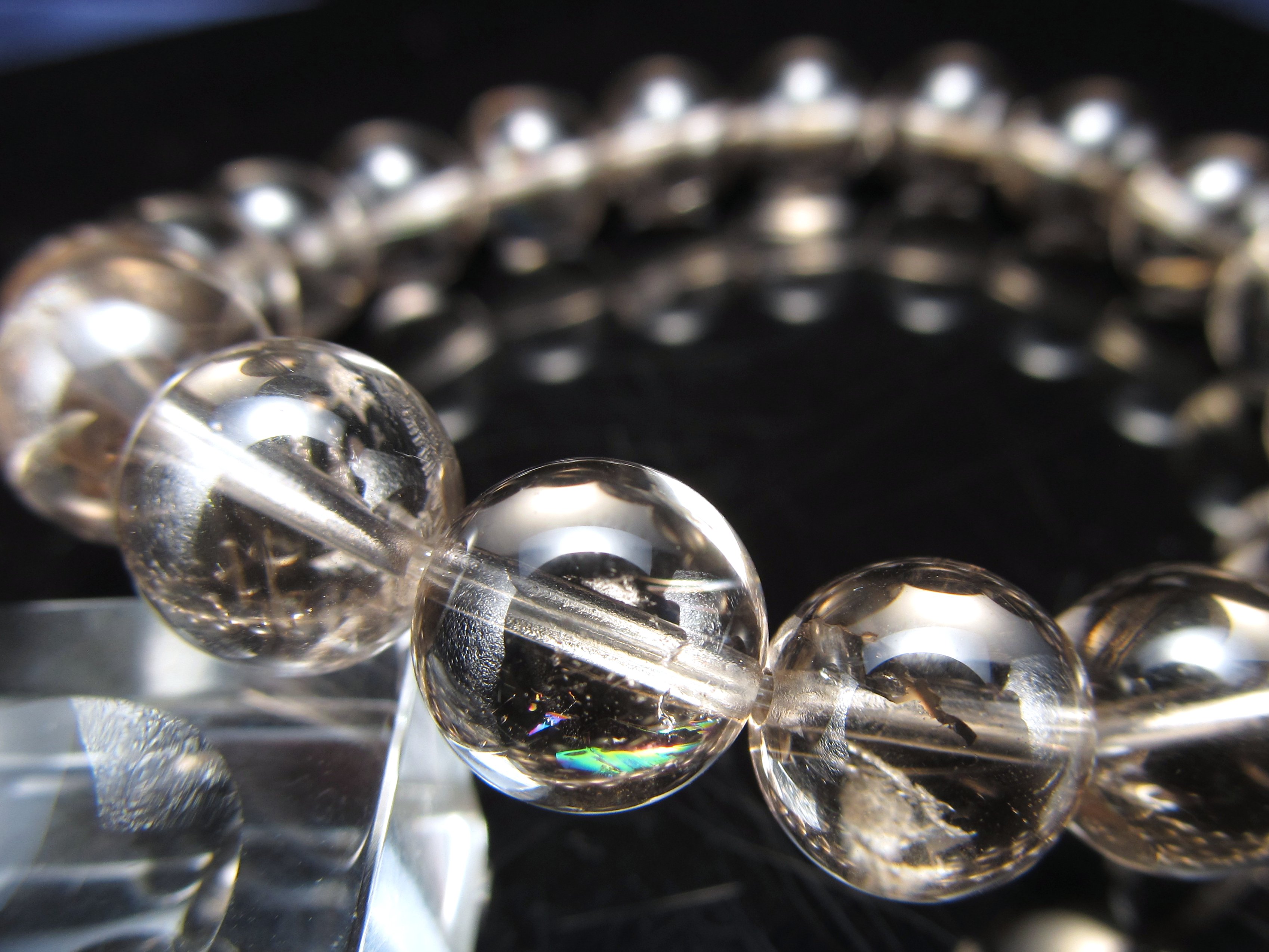 美麗な虹色の輝き アイリス スモーキー レムリアンシード ブレスレット 10mm-10.5mm×19珠 ギャランティーカード付き 幻の逸品を贅沢使用