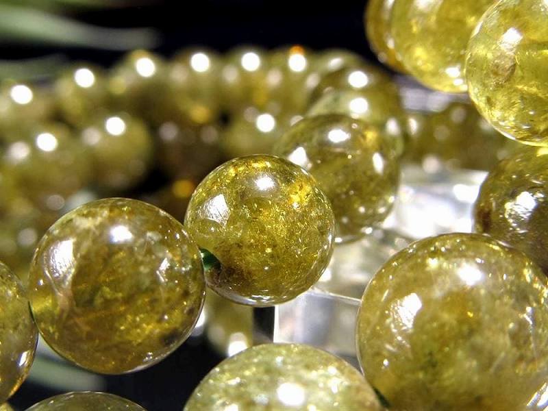 流通量極少 AA+ マリガーネット ブレスレット 8mm-8.5mm×23珠前後 爽やか透明シトラスグリーン 艶やかに輝く天然の美 感情の安定と心身の調和に 1月の誕生石