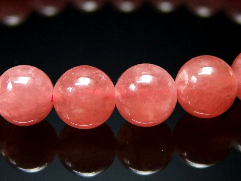店頭展示中 極上透明ピンク 5A インカローズ ブレスレット 8mm-8.5mm×23珠 ロードクロサイト 薔薇色の人生を象徴する石 一点物 アルゼンチン産