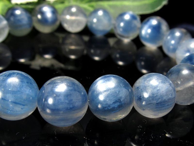 店頭展示中 3A+ 爽やかブルー カイヤナイトシリカ ブレスレット 10.5mm-11mm×19珠 美麗ブルー 独立心や探究心を強める石 一点もの ブラジル産 bl-p ss-30