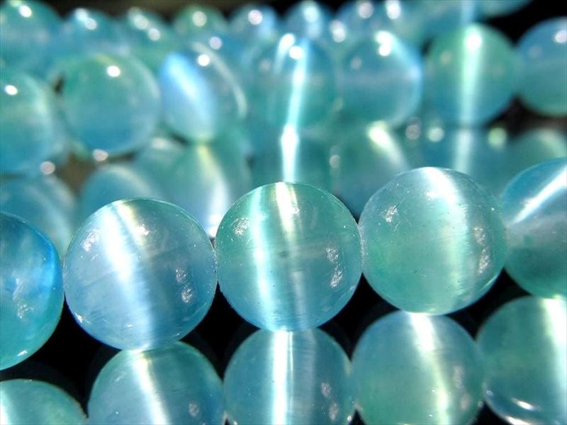 抜群のキャッツアイ効果 約6.5mm珠 グリーン＆ブルーカラー キャッツアイセレナイト 透石膏 一連 約36cm-38cm シルクのような繊維質