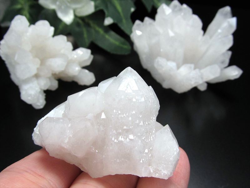 1個売り 大特価 90g-110g 雲南省産 水晶クラスター 原石 ヒマラヤ山脈の東端 力強い水晶 浄化 激安大放出 雲南省産 パワーストーン 天然石