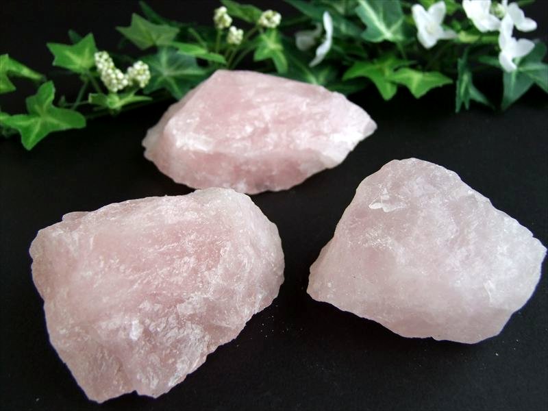 大特価 ローズクォーツ ラフ 原石 重さ約190g-220g 恋愛成就のお守り 大人気浄化アイテム 空間の浄化など ブラジル・マダガスカル産 パワーストーン 天然石