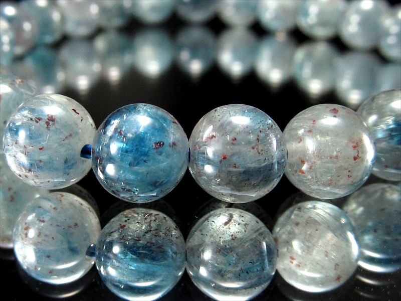 AA+ ガーネットインブルーグリーンカイヤナイト ブレスレット 7mm-7.5mm×26珠 希少ガーネット入りカイヤナイト 美しいシラーが浮かぶ層状結晶