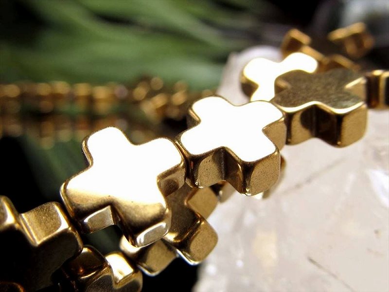 激安宣言 十字架 クロス型 ゴールドカラー 約8mm珠 ヘマタイト 赤鉄鉱 一連 約37-39cm オリジナリティの強い独特のカタチ ブラジル産 geki パワーストーン