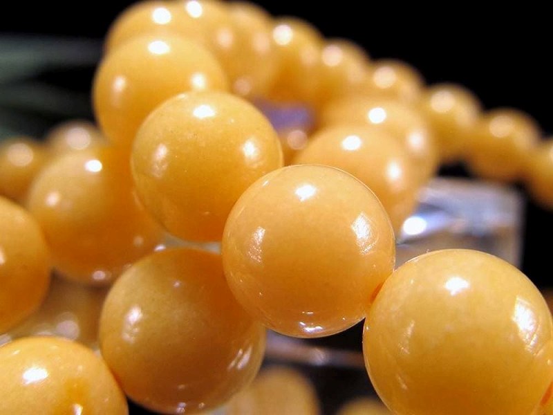 イエロードロマイト ブレスレット 約7mm-7.5mm×25珠前後 激レア ピラミッドの材料 艶々イエローカラー ピラミッドパワー 勇気を象徴する石 ロシア産