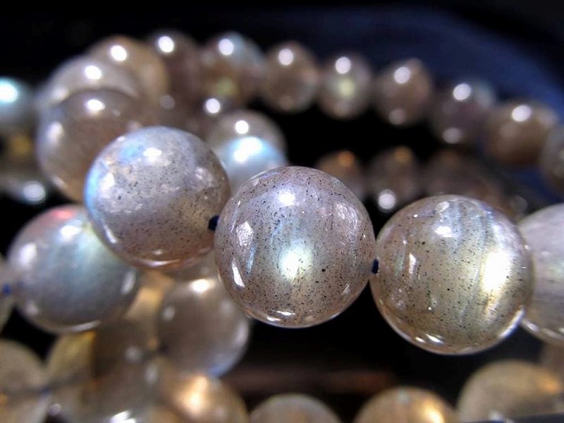 まるでオーロラ AA レインボーラブラドライト ブレスレット 約10mm×20珠前後 色とりどりの美しいシラー 艶感抜群 信念を貫く力 マダガスカル産