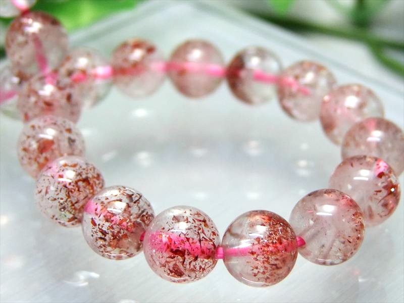 3A+ 内容物たっぷり ストロベリークォーツ ブレスレット 7.5mm-8mm×24珠 きらきらレピドクロサイト 苺水晶 1点もの ブラジル産