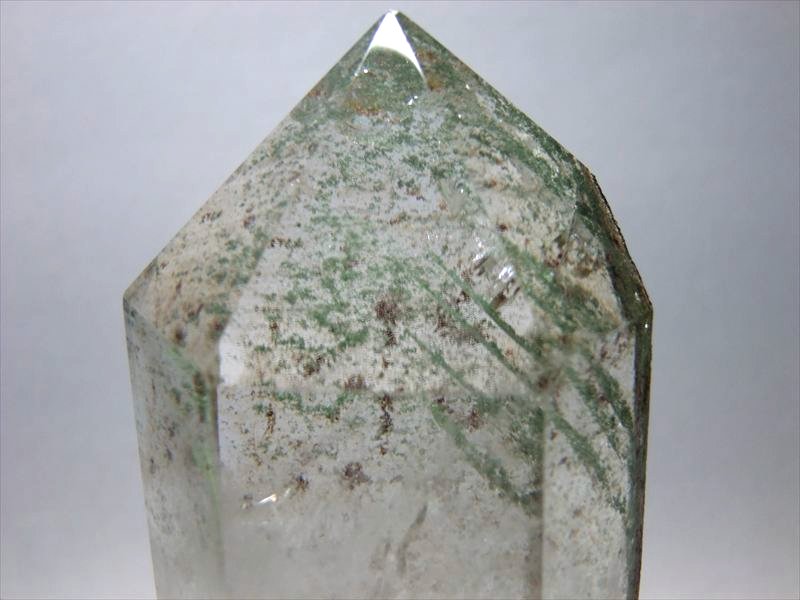 虹入り 5A 鏡花水月 グリーンガーデン 連層ファントムクォーツ ポイント置物 専用木製台座付き 高さ約169mm 重さ811g エメラルドグリーンガーデン水晶