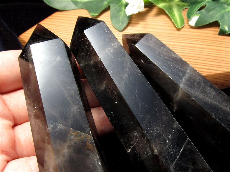 3A 黒水晶 モリオン ポイント 1個売り 重さ 50g-70g 希少 人気ポイント 強力な邪気払い 浄化の黒い水晶 チベット産 パワーストーン 天然石