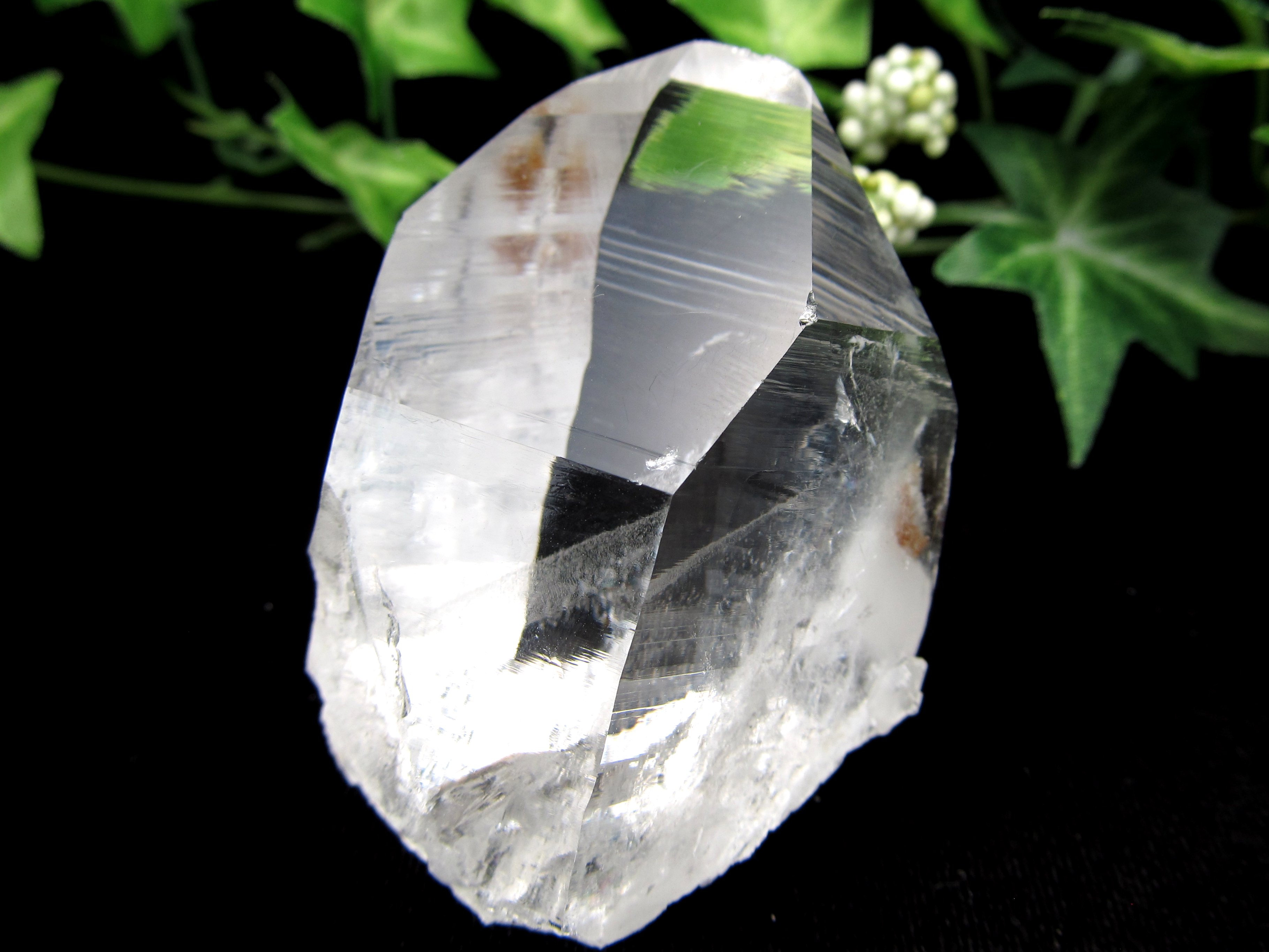 5A 虹入り 希少 レムリアン レムリアンシード クリスタル ポイント 原石 長さ約56mm 重さ約72g 抜群の透明度を誇るコロンビア産