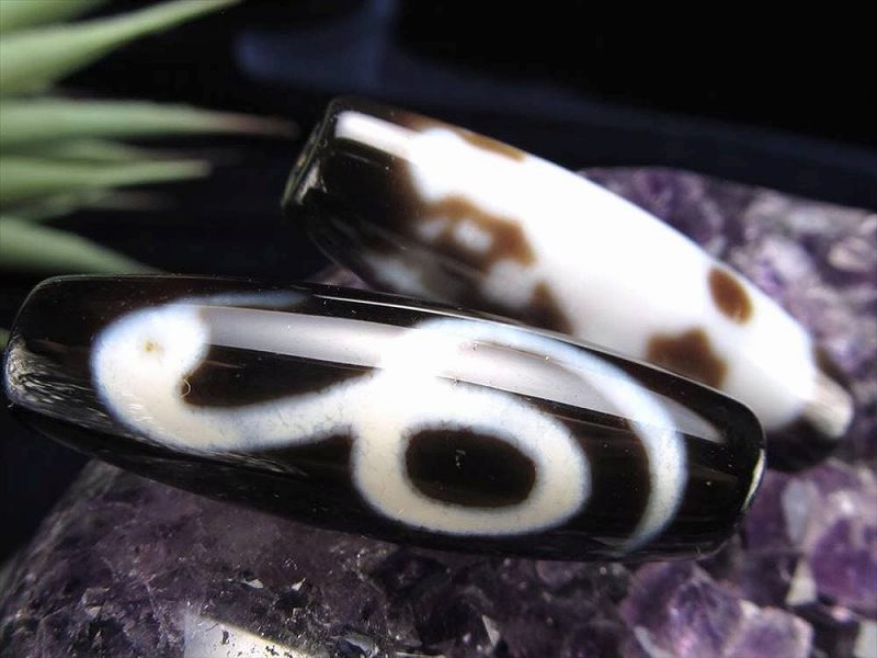 A至純天珠 三面大黒天・白蛇天珠 さんめんだいこくてん・しろへびてんじゅ サイズ：約36mm-40mm 1個売り 金運上昇・商売繁盛・昇格昇進・健康長寿