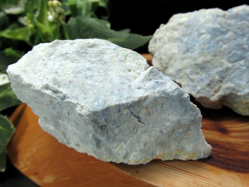 希少 国産原石 デュモルチェライト ラフ原石 1個売り 重さ約30g-50g 知性や集中力を高める天然石 コレクターに大人気のナチュラル原石 栃木県黒磯市百村