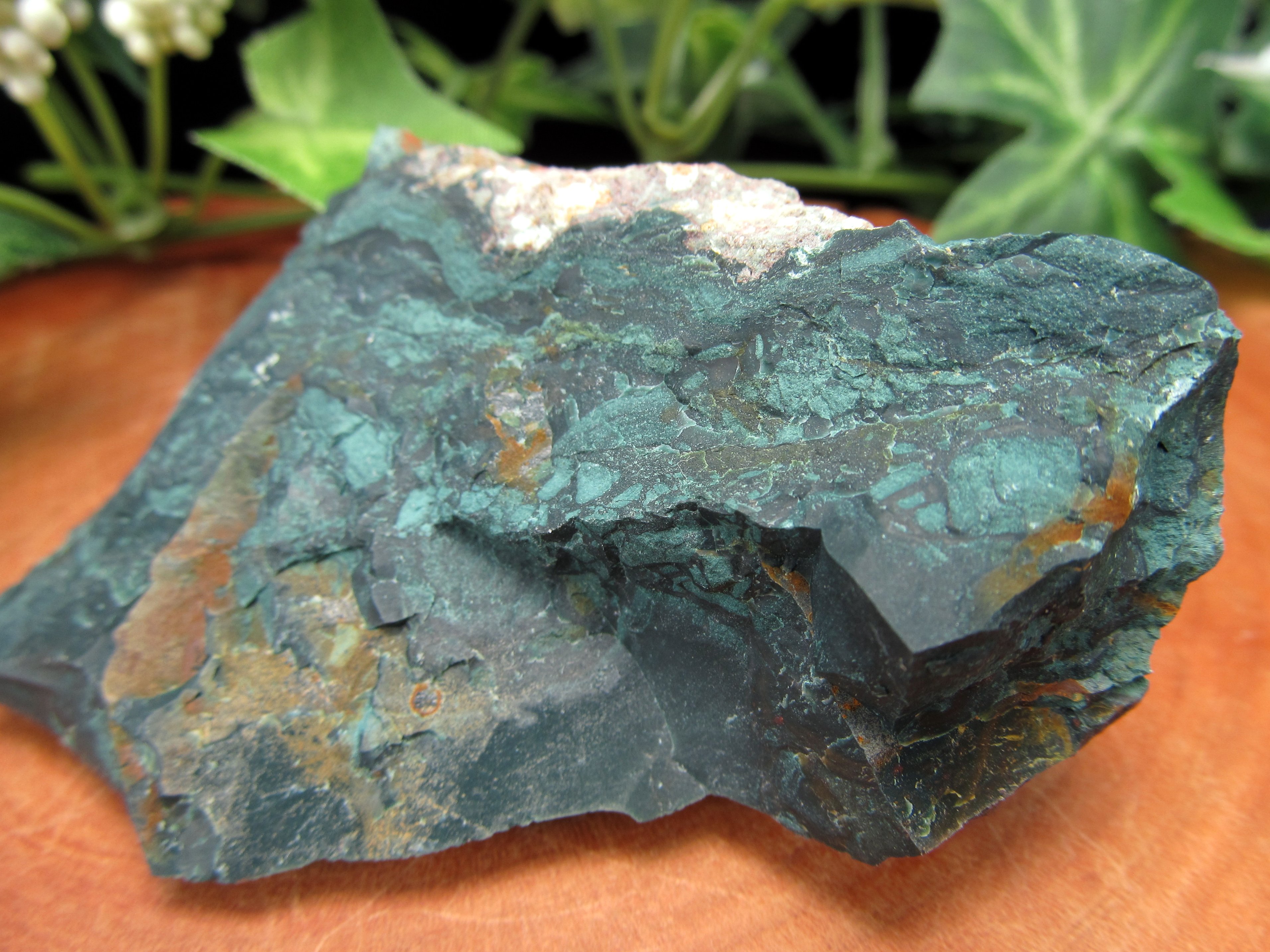 高品質 濃い緑 出雲石 碧玉 原石 深緑タイプ 97g 幅69mm 大地のパワーを感じる石 ジャスパー 碧玉 島根県 松江市 玉湯町 玉造 花仙山 産 パワーストーン