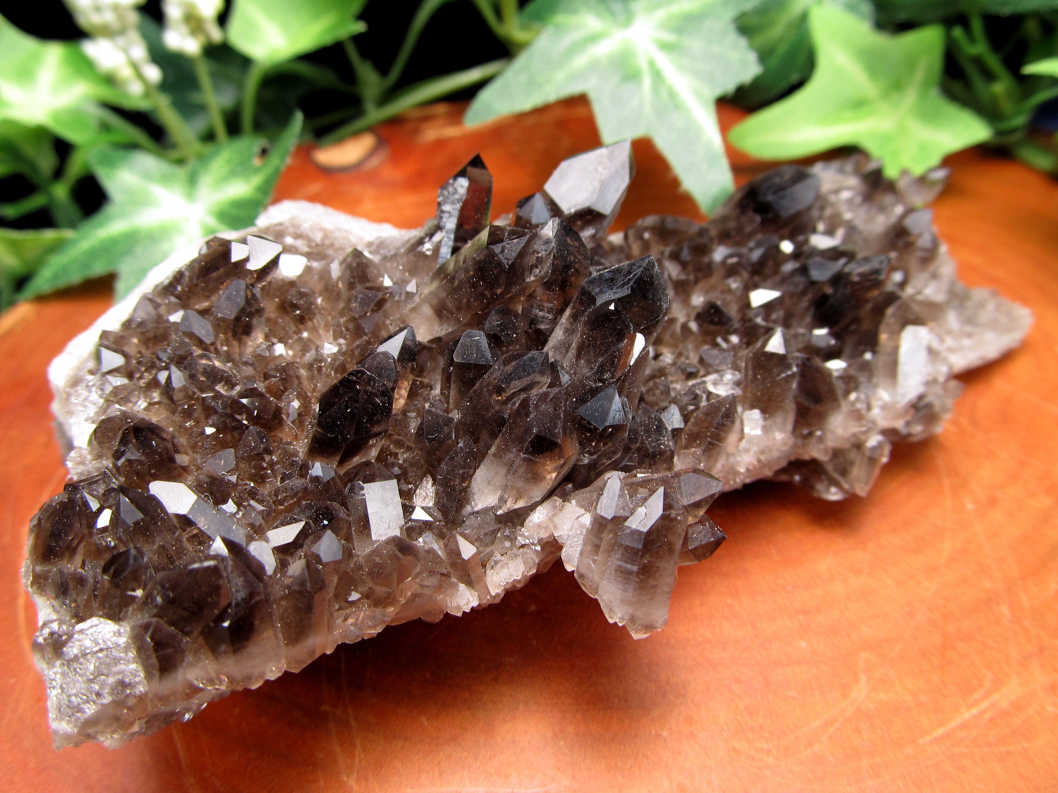 待望の再入荷 アメリカ・アーカンソー州産 黒水晶 モリオン クラスター カード付き 幅113mm 重さ148g 漆黒の美結晶群 最強の魔除け・邪気払いの石 1点物