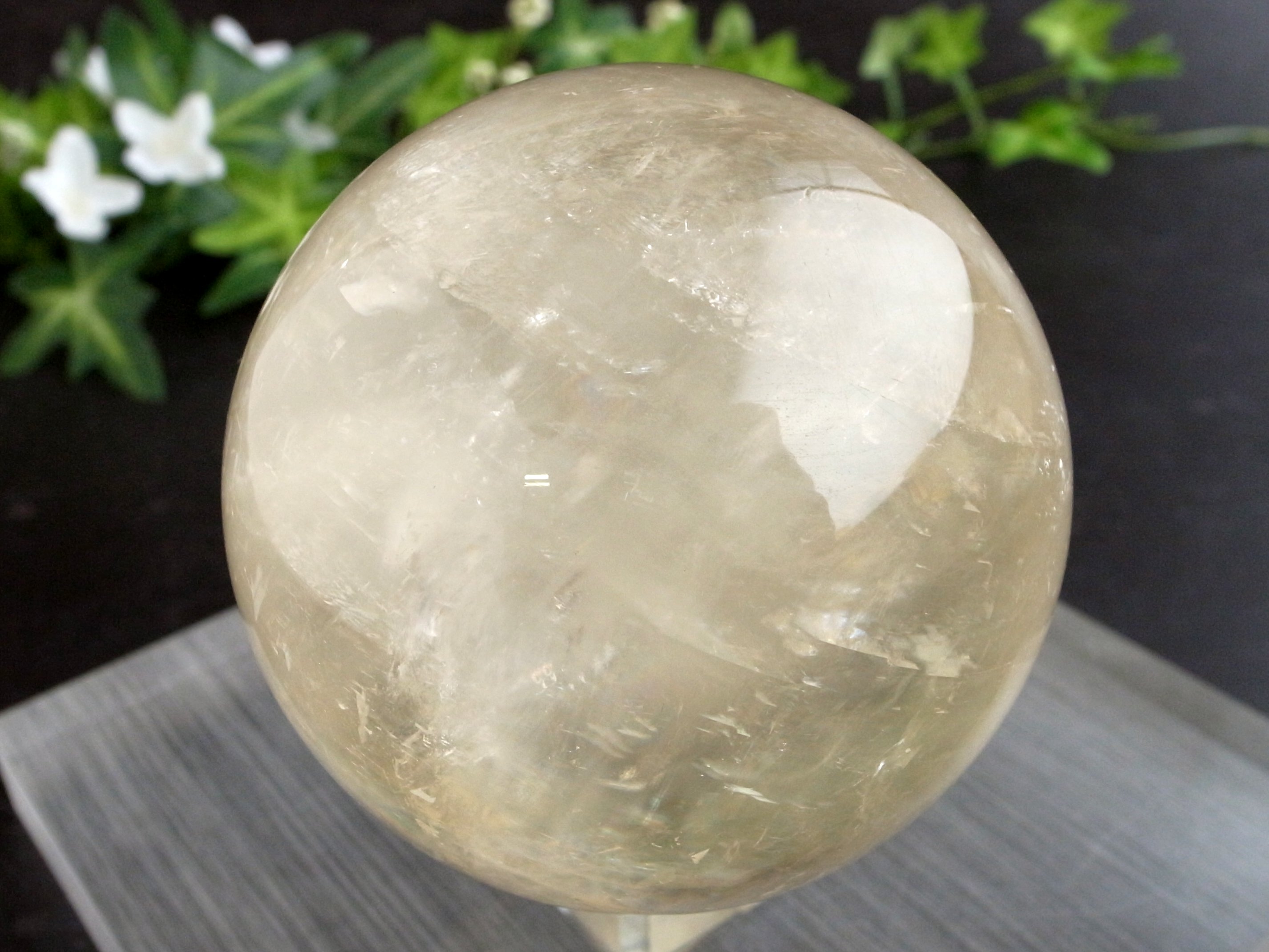 別格 透明 4A ゴールデン カルサイト 丸玉 台座付 直径71mm 重さ537g 繁栄と成功の象徴 丸玉置物 一点もの メキシコ産