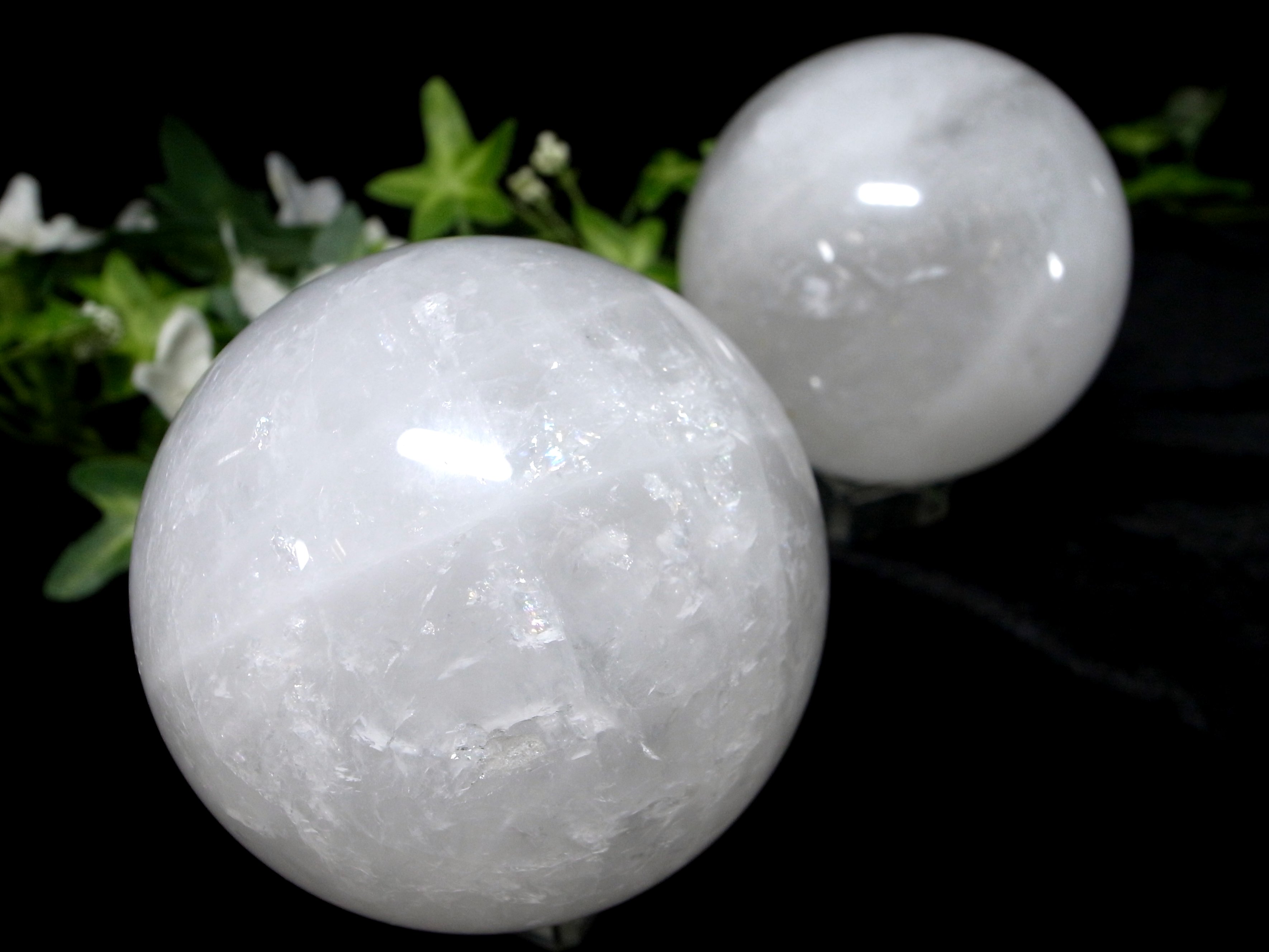 龍神の吐く息 スノーホワイト水晶 丸玉 1個売り φ64mm-66mm 重さ極上天然石 ブラジル産 パワーストーン 天然石