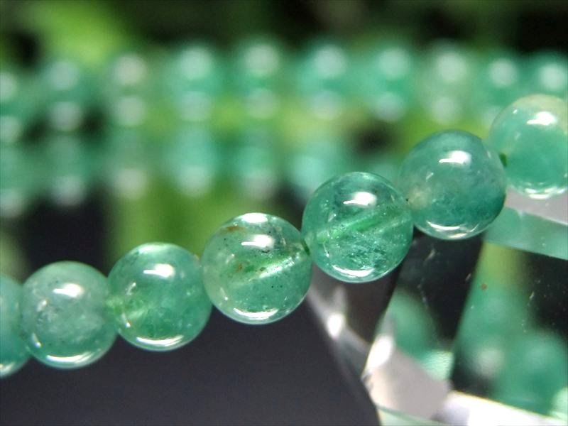 抜粋鑑別済み 5A級 エメラルド 翠玉 ブレスレット 5.5mm×33珠 世界4大宝石 透明度抜群 翠玉 緑玉 ザンビア産