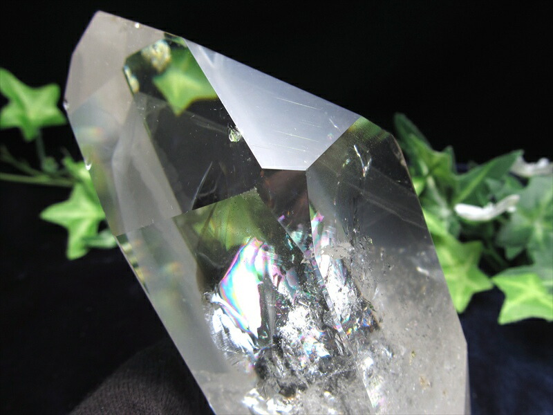 ギャランティーカード付き ガネーシュヒマール産 水晶 ポリッシュ ポイント 高さ約120mm 重量約608g 神に最も近い場所で採掘される特別な水晶