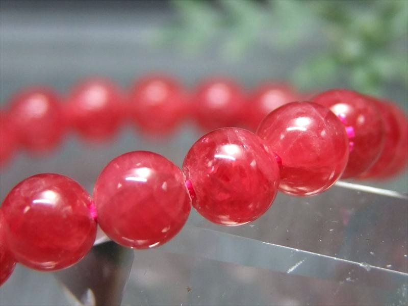 濃厚鮮やか 極上結晶5A インペリアル ロードナイト ブレスレット 7mm×26珠 薔薇輝石 友愛 博愛 の象徴 愛情を深める石 一点もの アメリカ合衆国