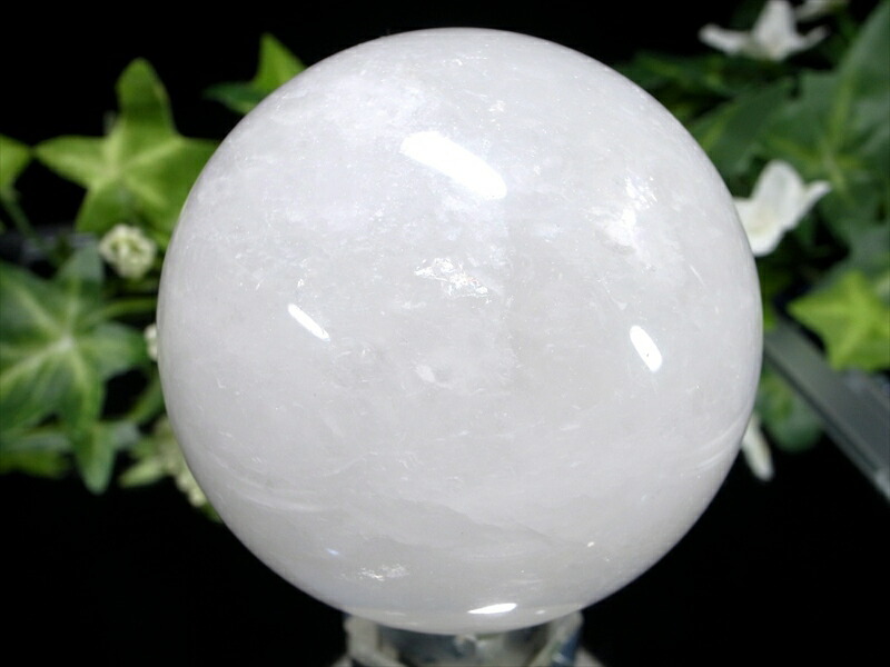 龍神の吐く息 スノーホワイト 水晶 丸玉 φ62mm 重さ327g 極上天然石 一点もの ブラジル産 パワーストーン 天然石