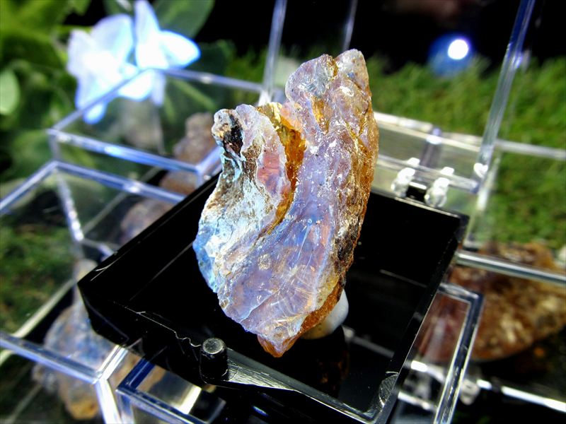 お買い得品質 Sサイズ ブルーアンバー 原石 ケース入り 1個売り コレクションや標本に ミニチュア結晶原石 インドネシア産 パワーストーン 天然石