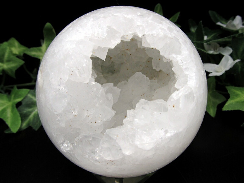 空間たっぷり 自然の神秘 ジオード 晶洞 水晶 丸玉 直径 71mm 重さ 383g 極上キラキラ水晶 クォーツ パワーストーン 天然石