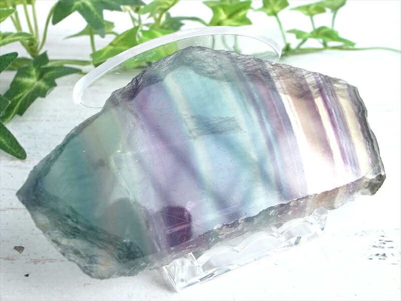 5A マルチカラーフローライト 蛍石 プレート原石 台座付 幅約99mm 重さ約127g 天才の石 インテリアに 虹の様なパープル&ブルーグリーンの層 一点もの