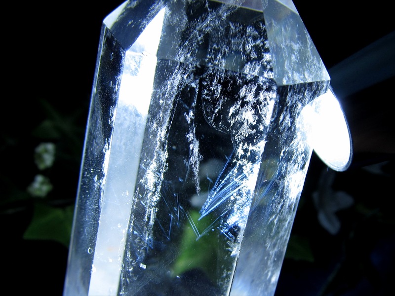 ラダー入り 天然 水晶 ポイント 六角柱 専用木製台座付 高さ 125mm 重さ 280g 極上超透明 浄化 インテリア 一点もの ブラジル産 パワーストーン 天然石