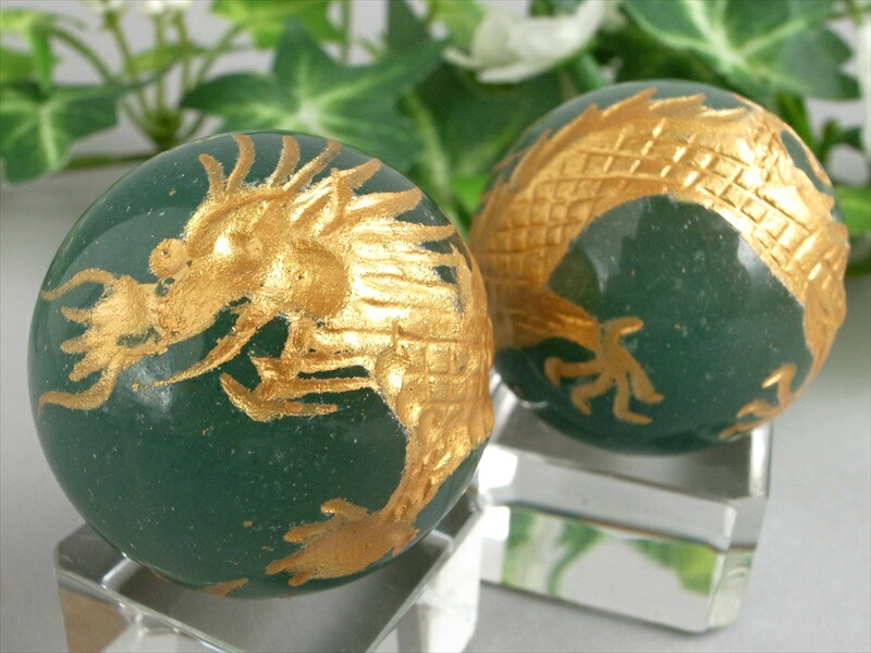 金塗り 五本爪龍彫り アベンチュリン 丸玉 直径約30mm 1個売り 運気上昇・開運の象徴 縁起物 開運大吉のモチーフ 強力な浄化作用 インド産 パワーストーン