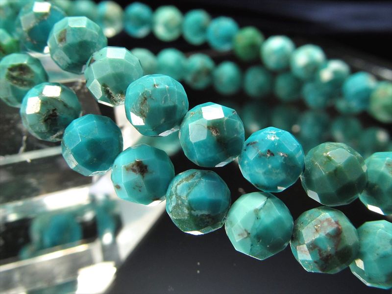 ターコイズ キラキラカット ブレスレット 約5.5mm×33珠前後 古代から愛され続ける宝石 天の神が宿る聖なる守護石 出世の石 アメリカ産 パワーストーン 天然石