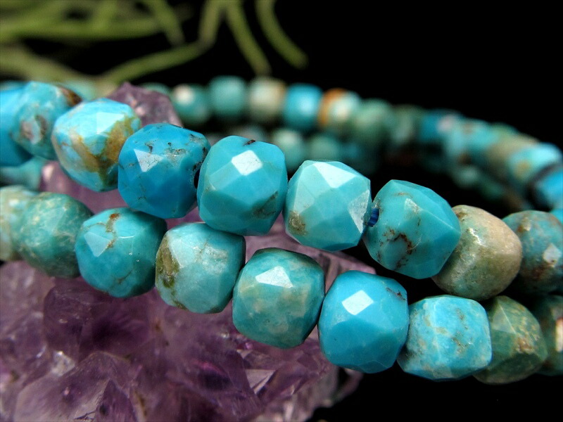 ターコイズ キューブカット ブレスレット 幅約4.5mm-5mm 古代から愛され続ける宝石 天の神が宿る聖なる守護石 出世の石 アメリカ産 パワーストーン 天然石