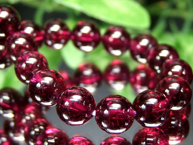 4A 美しいワインレッドパープル ロードライトガーネット ブレスレット 7.5mm×24珠 魅惑のワインレッドカラー 真実の愛の石 歴史上最も古い宝石のひとつ